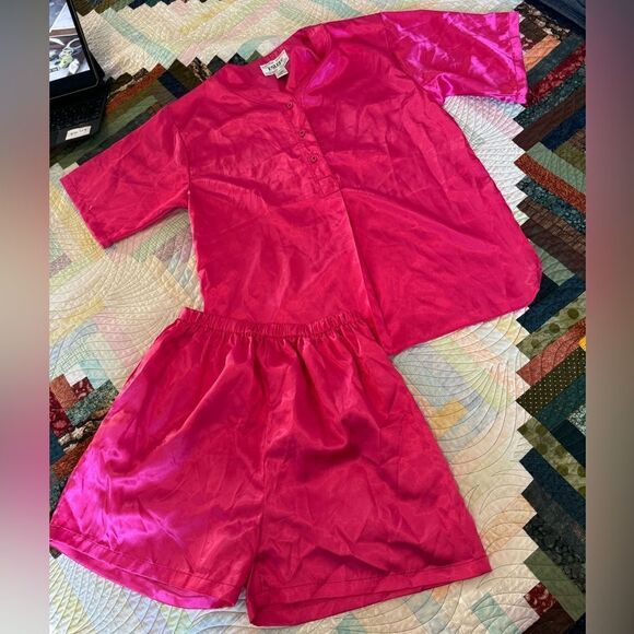 VTW Silky Magenta/Pink Shorts Pajama Set 90s Vintage Size L/Modern S/M - Picture 1 of 11